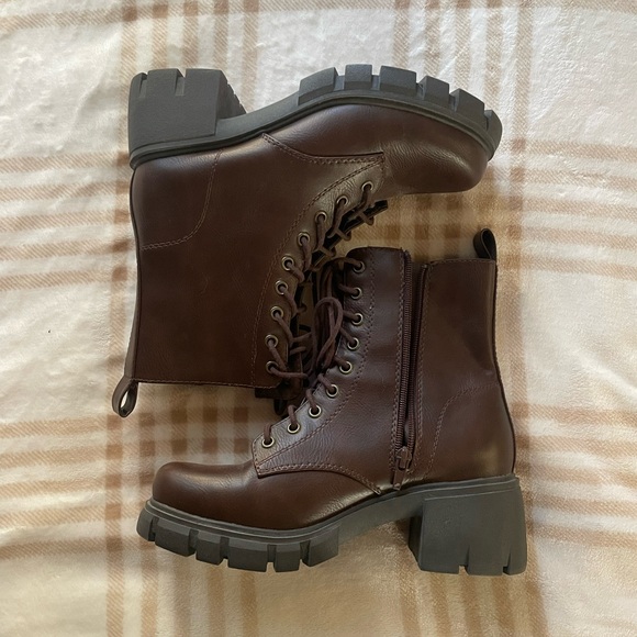 Shoes - Brown Combat Boots